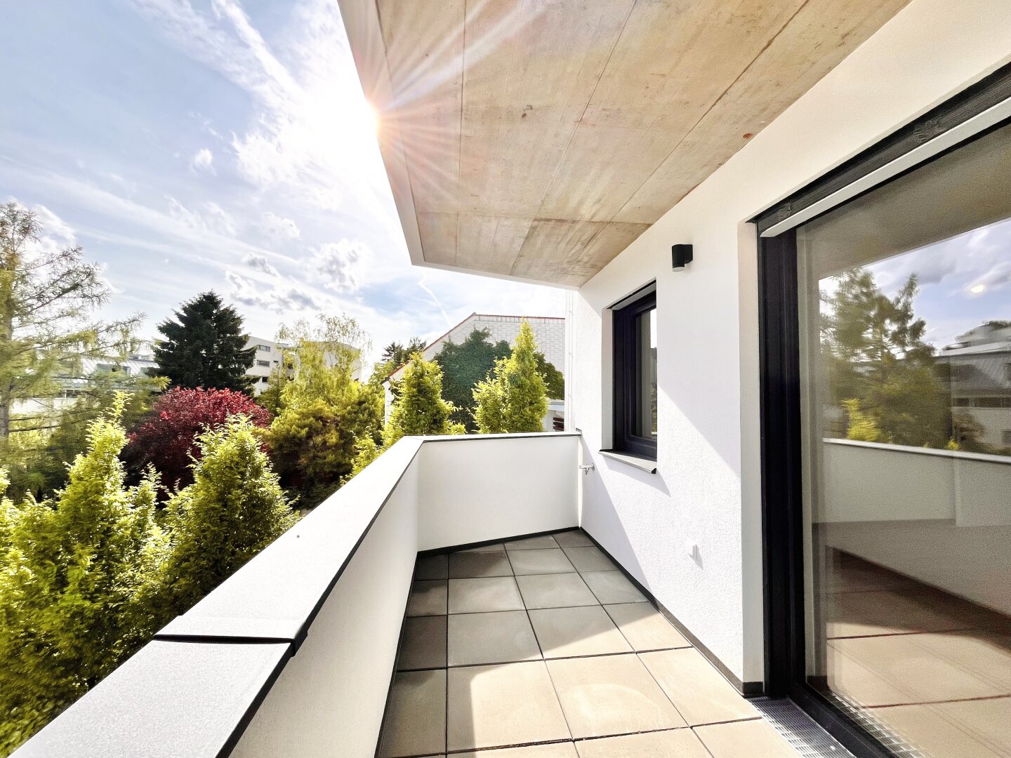 Balkon - ERSTBEZUG: Traumhafte 3-Zimmer-Wohnung mit 2 Balkonen (ideal auch für Anleger)