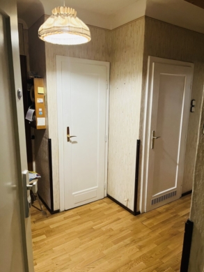 Vorzimmer - Sanierer aufgepasst – ruhige EG-Wohnung mit südseitiger Loggia