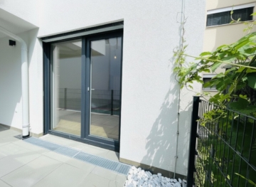 Aussenfläche - ERSTBEZUG: Traumhafte 3-Zimmer-Terrassenwohnung mit kleinem Gartenbereich