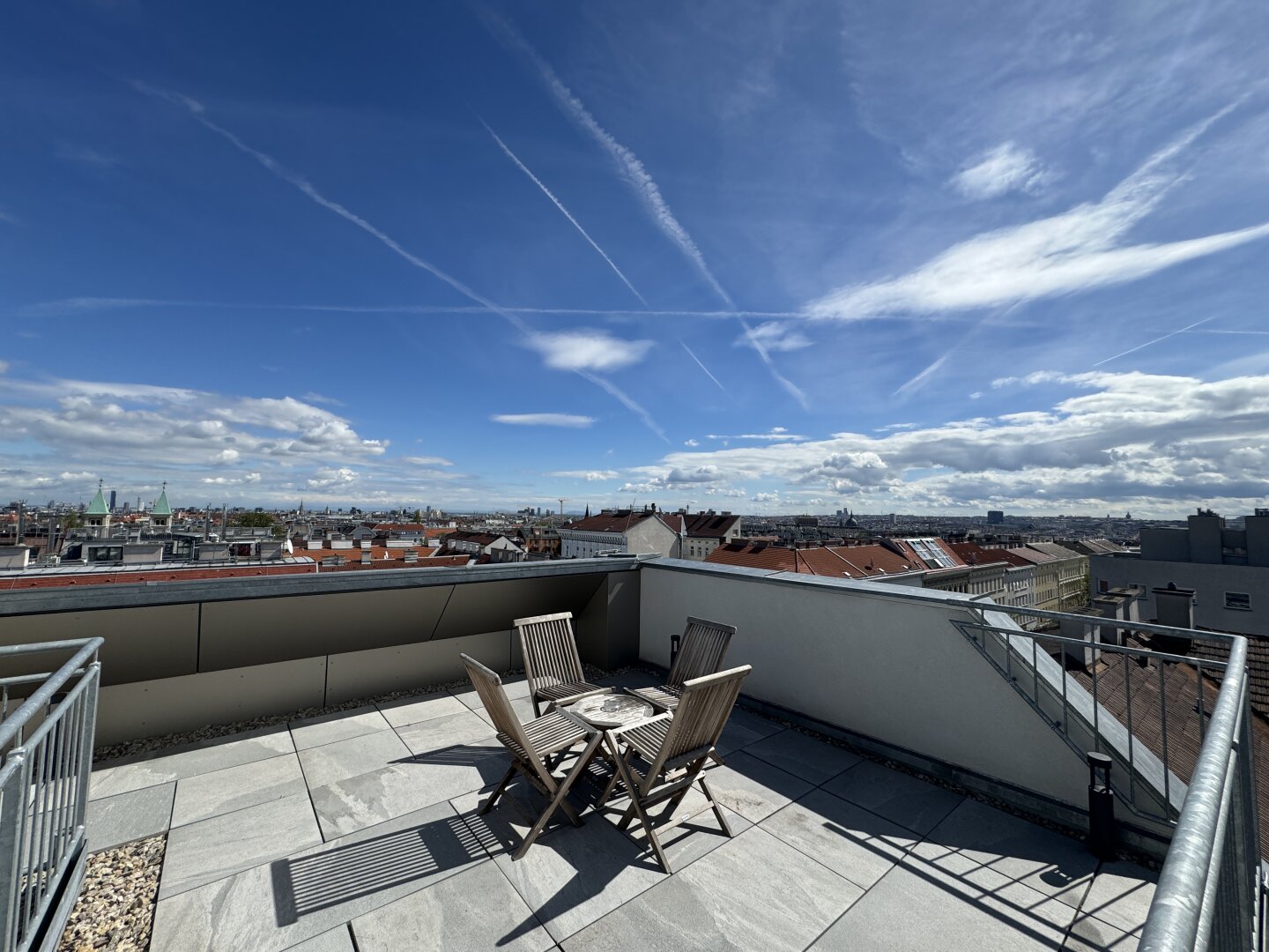 Dachterrasse - Voll ausgestattetes Penthouse der Extraklasse mit Panorama-Dachterrasse