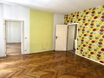 Zimmer 1 - SANIERUNGSHIT! 6,5-Zimmer-Wohnung in Bestlage des 9. Bezirks