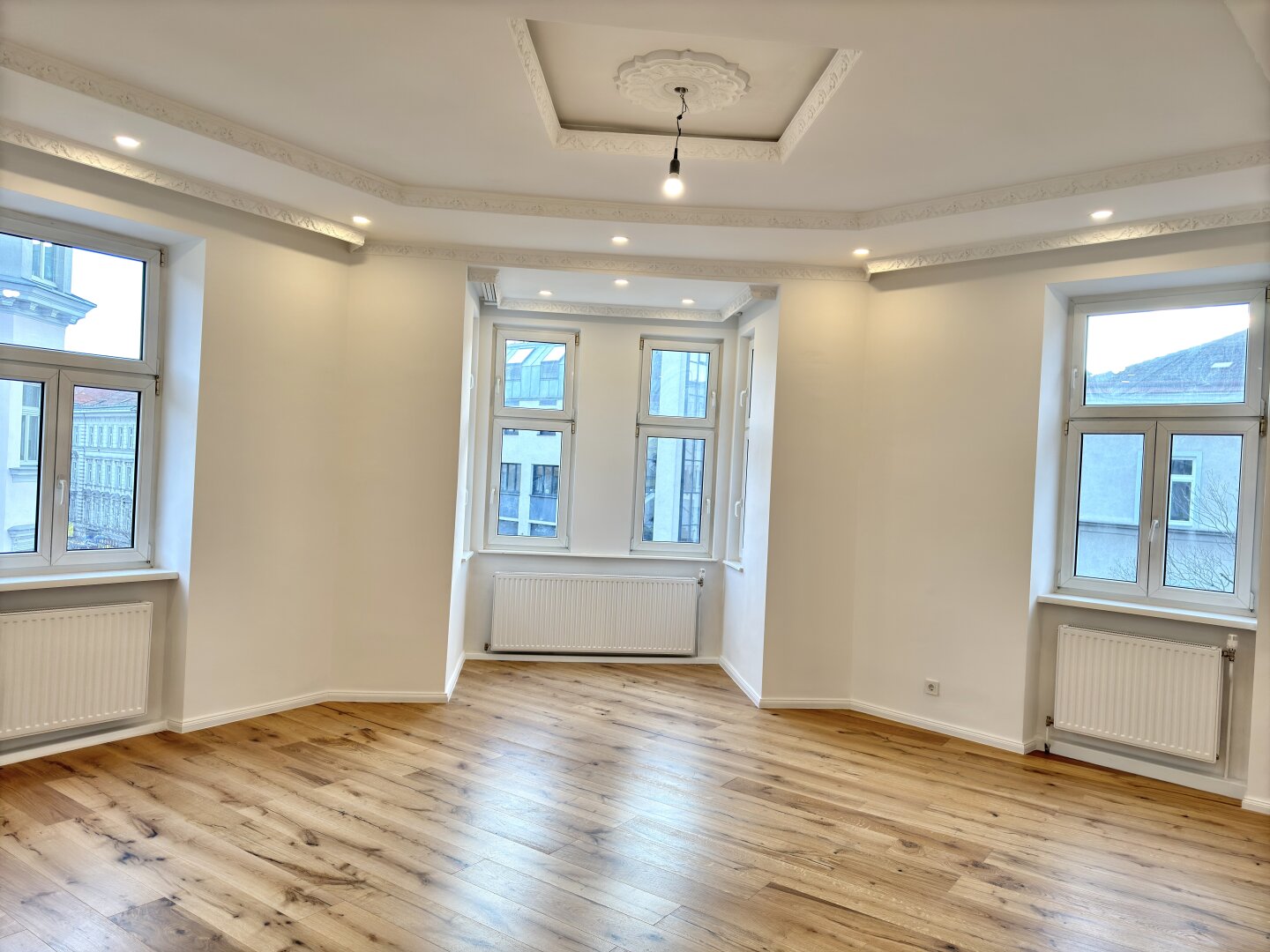 Wohnbereich - Sanierte Altbau-Eckwohnung in Toplage nahe AUGARTEN
