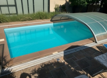 Pool - Haus mit Potenzial in Kierling – Ruheoase mit Garten, Pool & Wintergarten