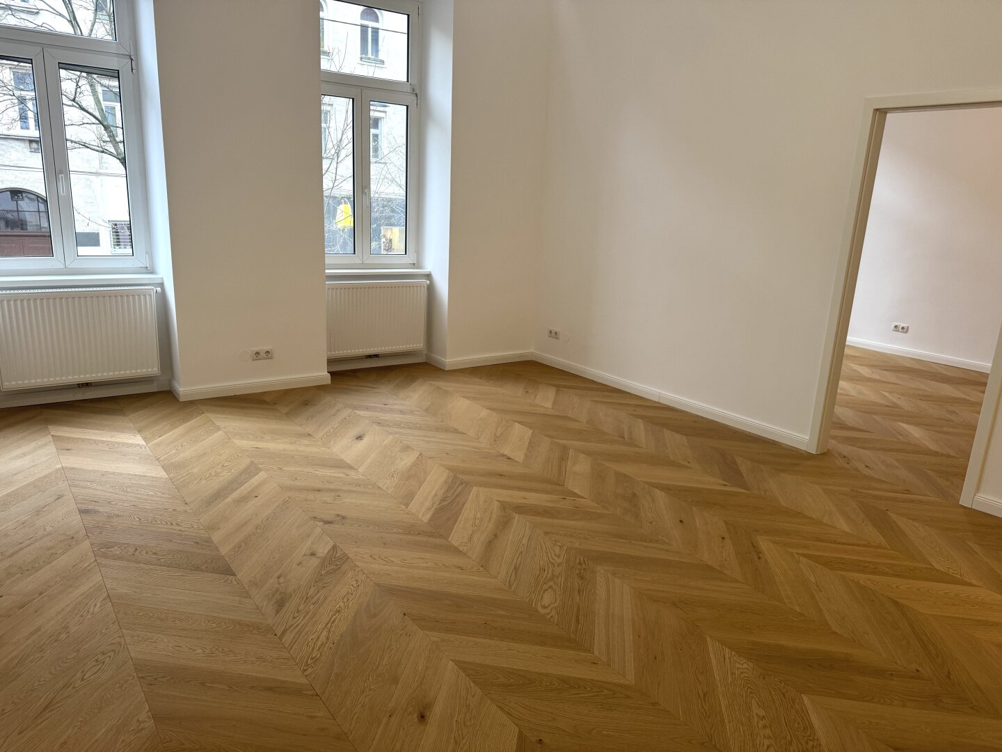 Wohnbereich - Wunderschön sanierte, moderne Altbauwohnung mit charmantem Altbau-Touch – NÄHE AUGARTEN