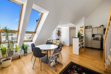 Wohnbereich - AB SOFORT VERFÜGBAR: Traumhafte DG-Wohnung mit Terrasse, Galerie und atemberaubender Aussicht!!