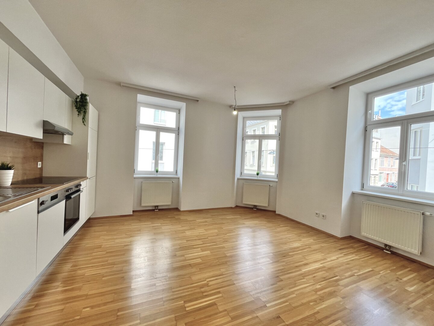 Eckzimmer - Charmante Eckwohnung im sanierten Altbau mit hervorragender Infrastruktur