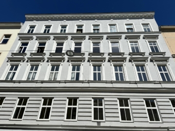 Hausansicht - Citynah & modern: sanierte & helle 2-Zimmer-Wohnung in Bestlage zur Mariahilfer Straße